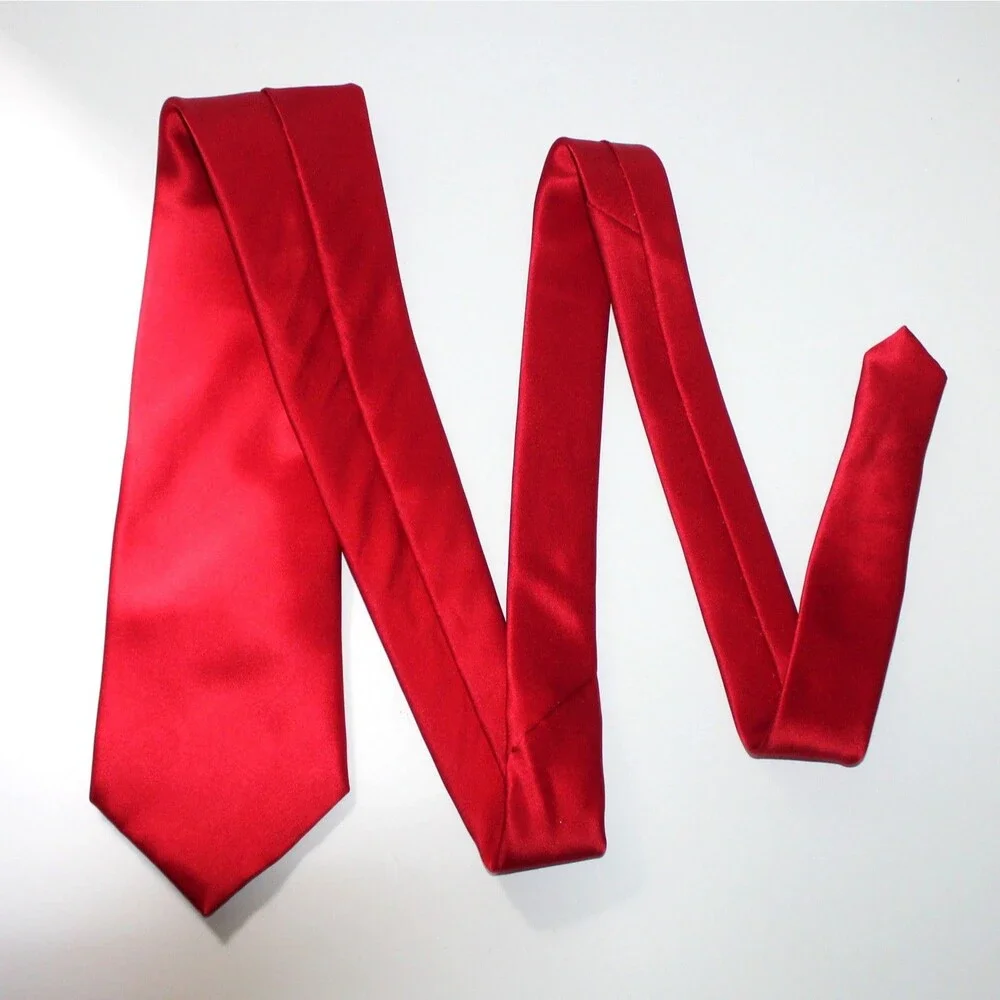 Nicole Miller NY Necktie solid red 100% silk